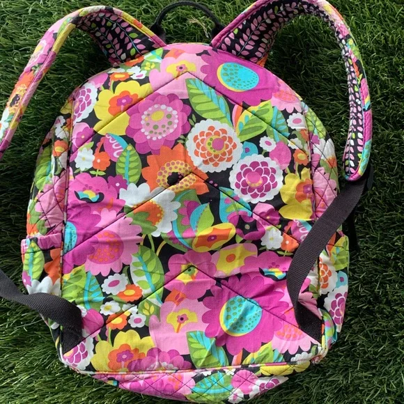 Very Bradley large backpack - Picture 3 of 6